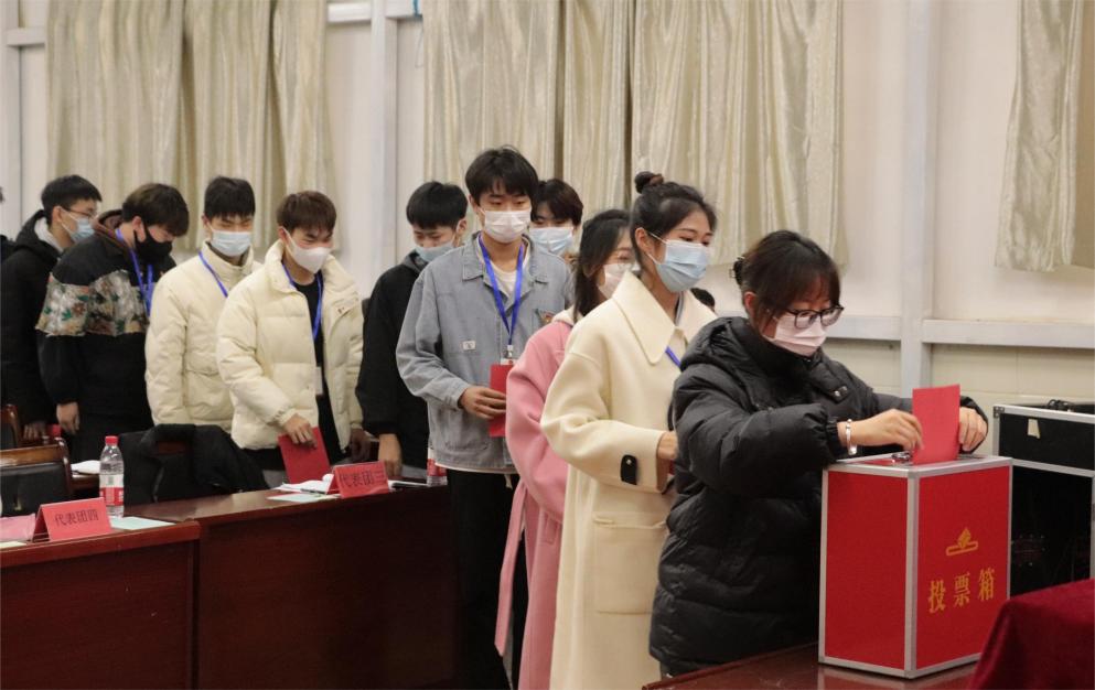 必赢官网第十一次学生代表大会隆重召开 必赢官网第十一次学生代表大会隆重召开