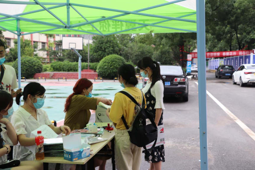 欢迎回家!必赢电子游戏网站迎来2020届首批毕业生返校 欢迎回家!必赢电子游戏网站迎来2020届首批毕业生返校